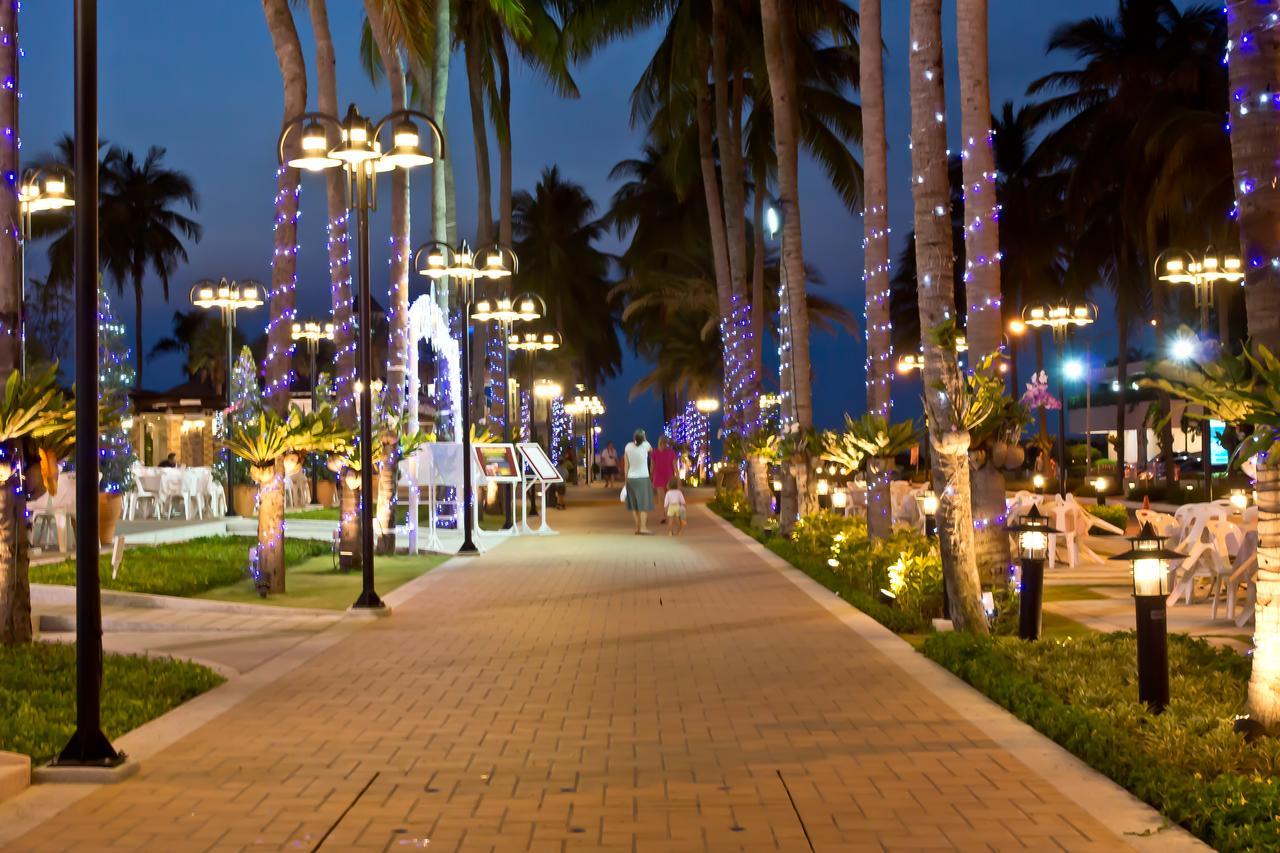 Ambassador City Jomtien Garden Wing สัตหีบ ภายนอก รูปภาพ
