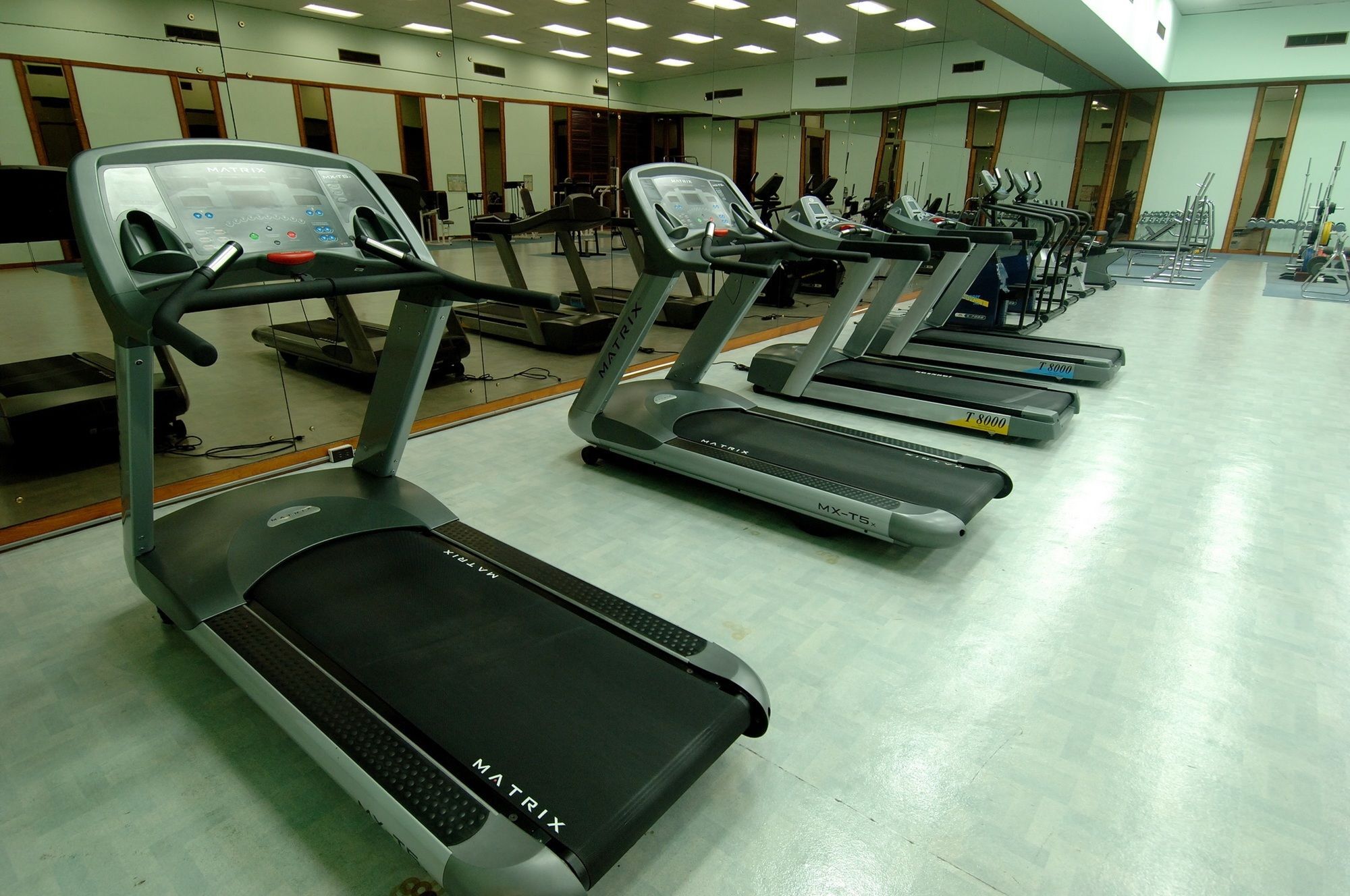 Ambassador City Jomtien Garden Wing สัตหีบ ภายนอก รูปภาพ