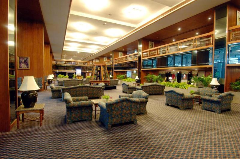 Ambassador City Jomtien Garden Wing สัตหีบ ภายนอก รูปภาพ
